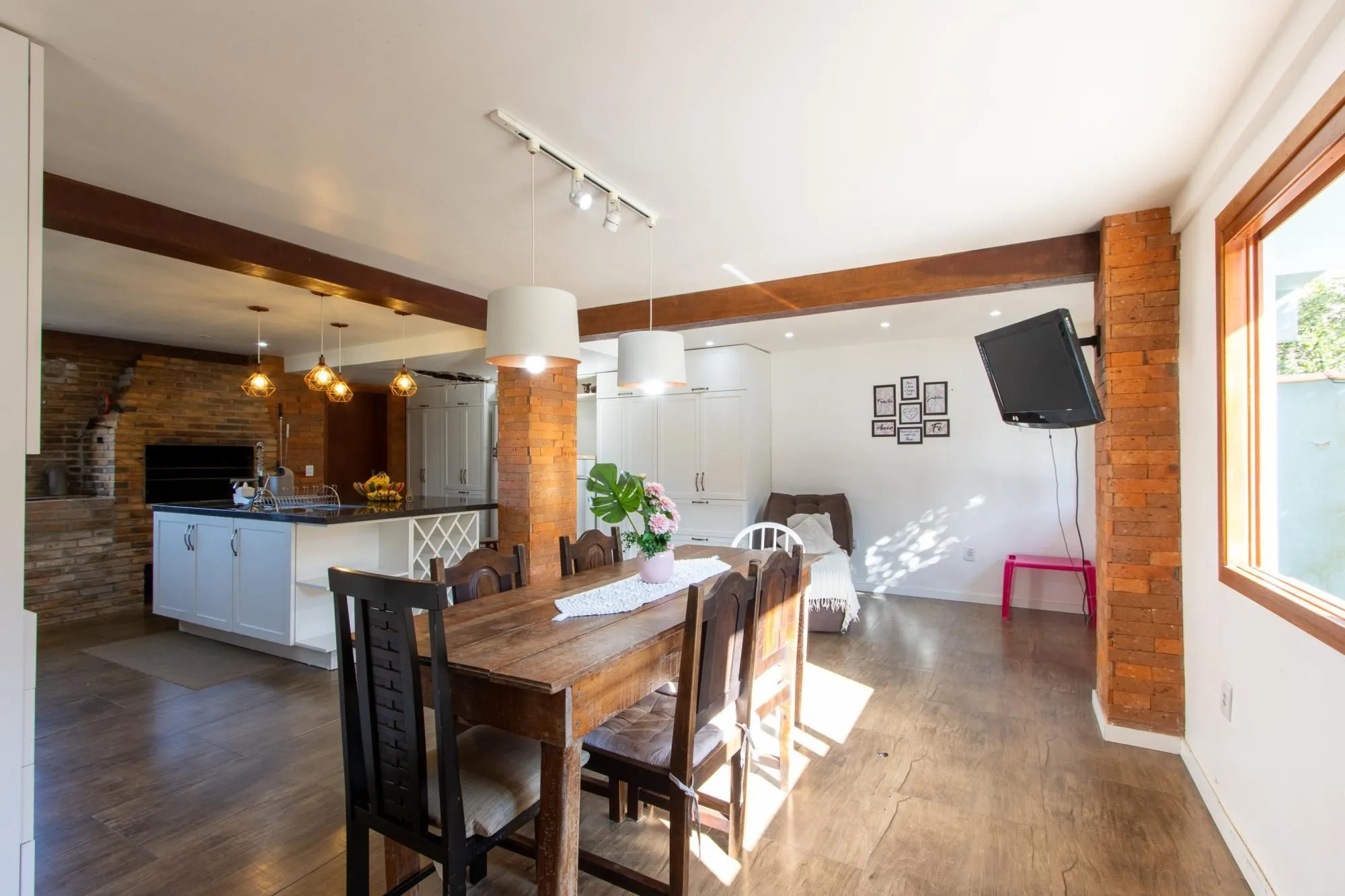 Imagem Sitio com área de 1.800m², Residencial e Comercial - Bairro Belem Novo - Porto Alegre