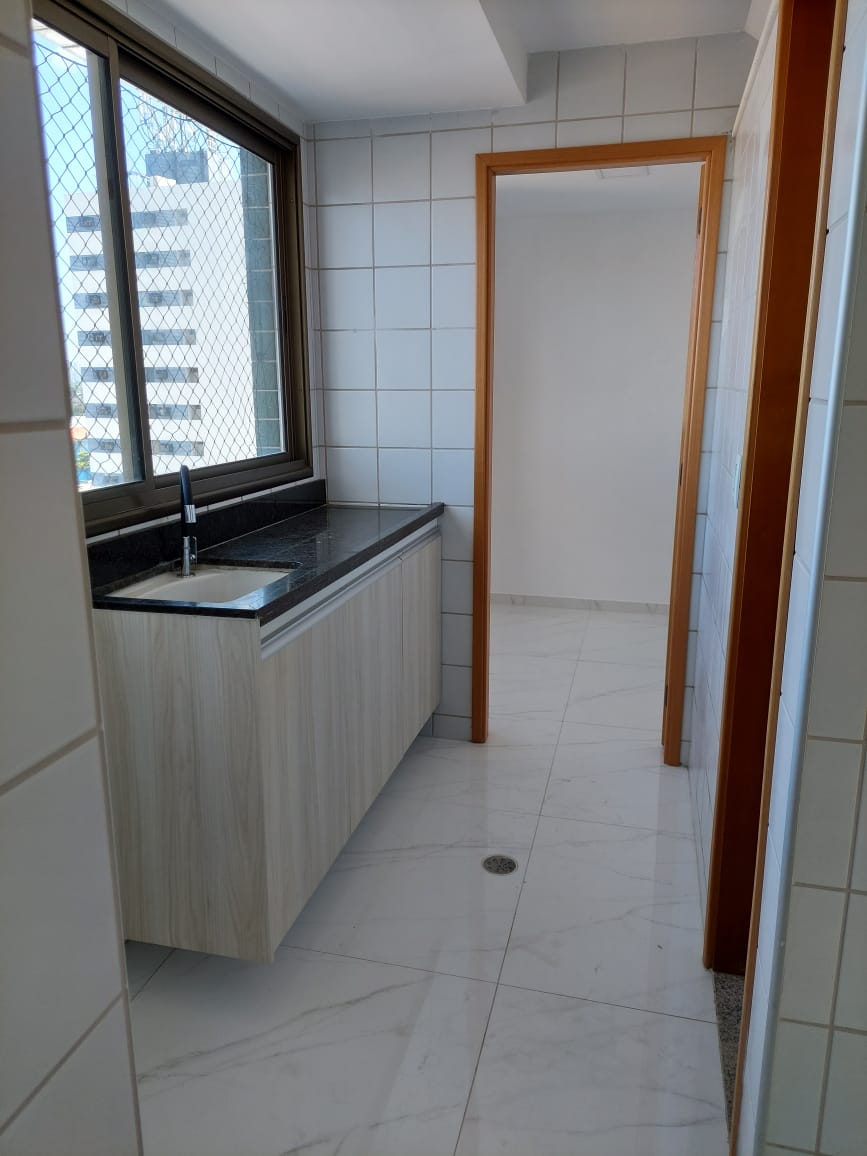 Imagem Apartamento com 4 Quartos à Venda, 126 metros em Pina - Recife