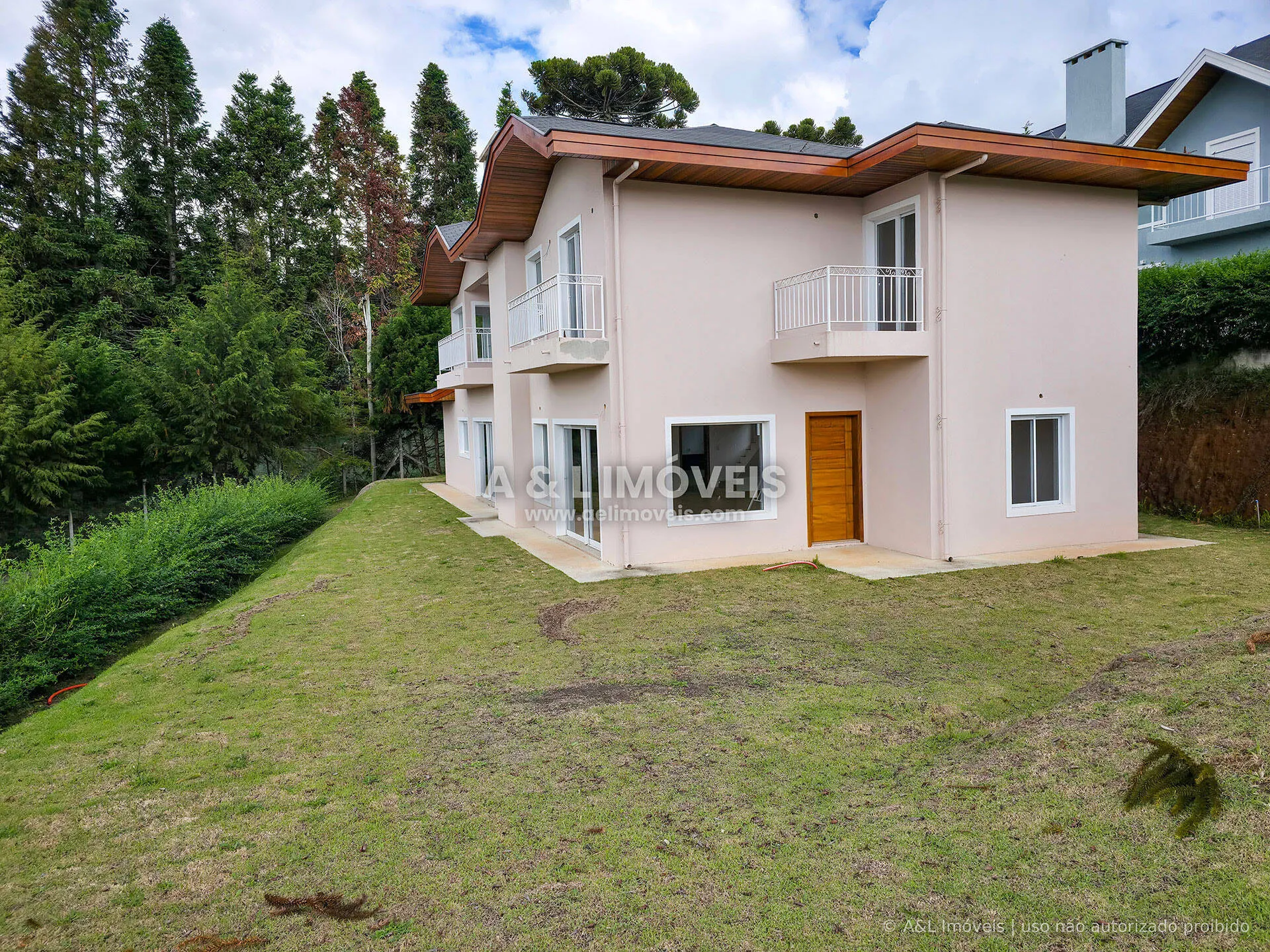 Imagem Casa Condomínio Campos do Jordão | 5 Dorms, 4 Suítes, Vista Pedra do Baú