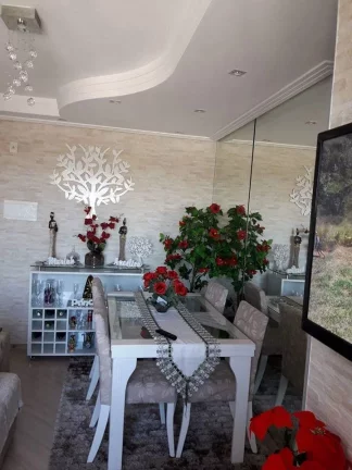 Imagem Vila Livieiro, 2 dormitórios, sacada, 1 vaga - Lazer com Piscina