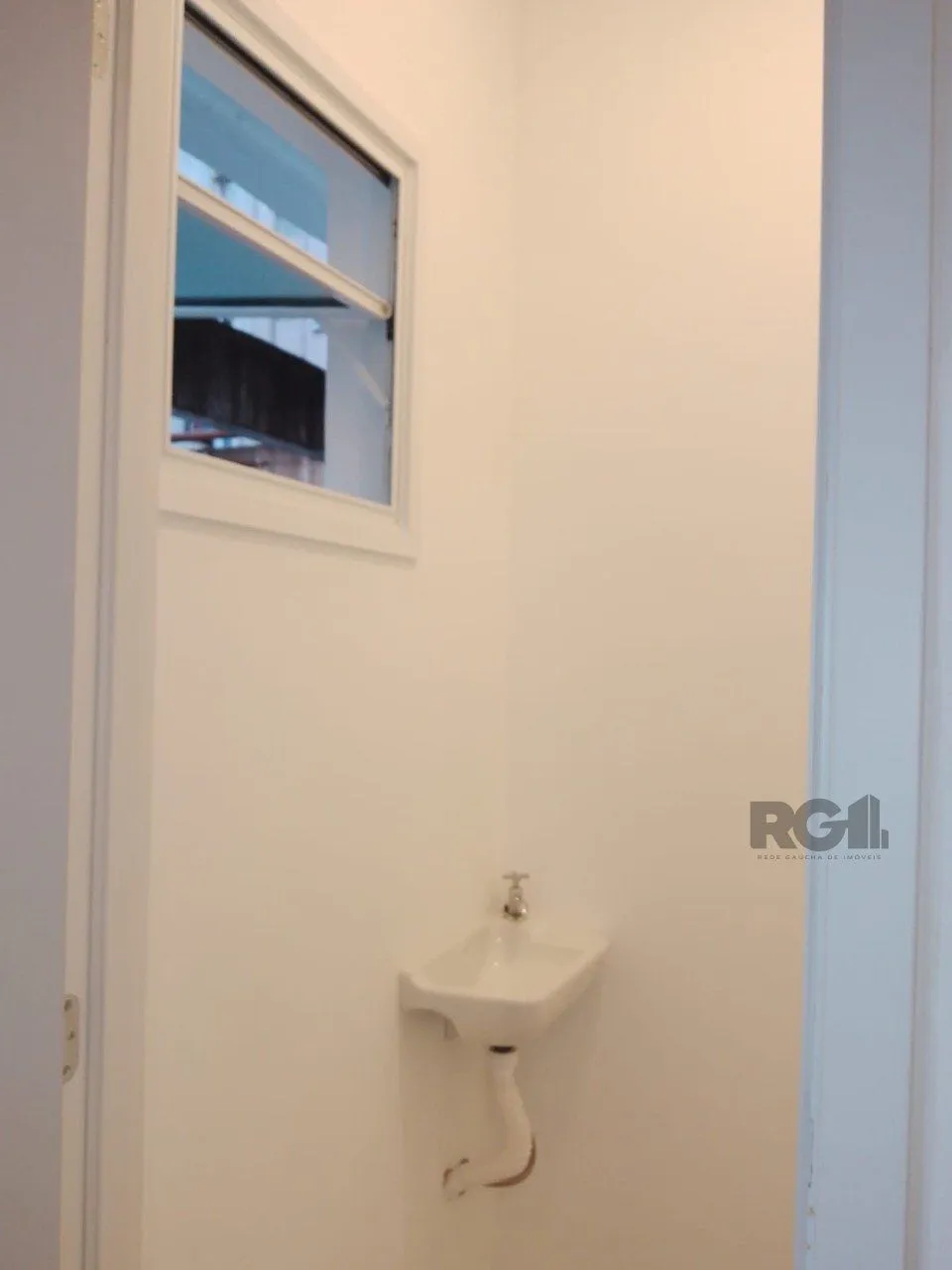 Imagem Raridade, apartamento 3 dormitórios,reformado, desocupado,no Centro