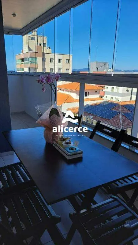 Imagem Apartamento à venda com 3 quartos 1 suíte, 137m² em Praia Comprida São José