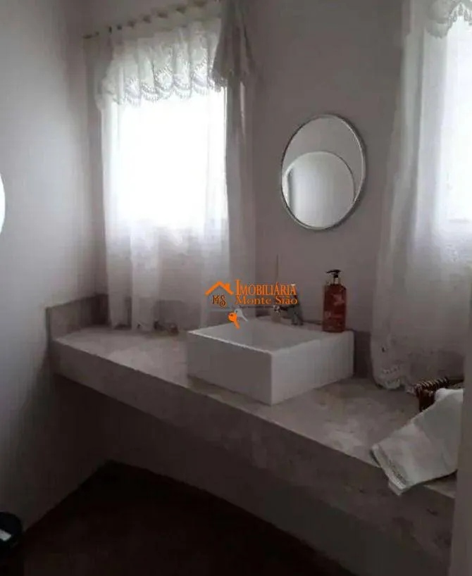 Imagem Sobrado com 5 dormitórios à venda, 492 m² por R$ 4.770.000 - Maia - Guarulhos/SP