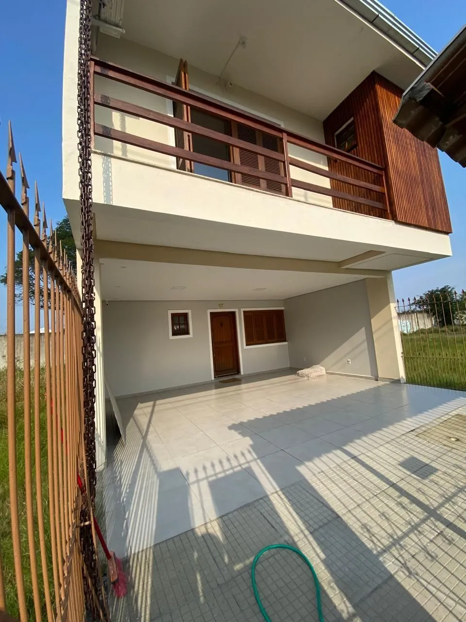 Imagem Casa de 3 Pavimentos no Bairro Aberta dos Morros