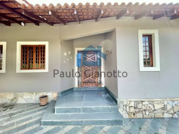 Imagem Casa de Luxo na Chácara dos Lagos Granja Viana