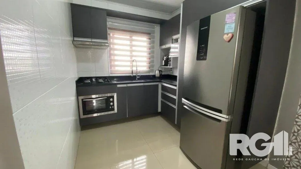 Imagem Casa semimobiliada, 2 Quartos 3 vagas no Alto Petropolis, Porto Alegre