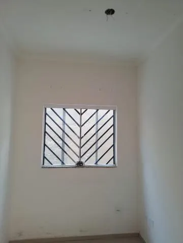 Imagem VENDA DE CASA NO JORDANÓPOLIS, EM ARUJÁ/ SP, 150M², c/ 3 dorm, sendo 2 suítes, 3 salas, cozinha, escritório, lavanderia e 4 vagas p/ auto. CONSULTE-