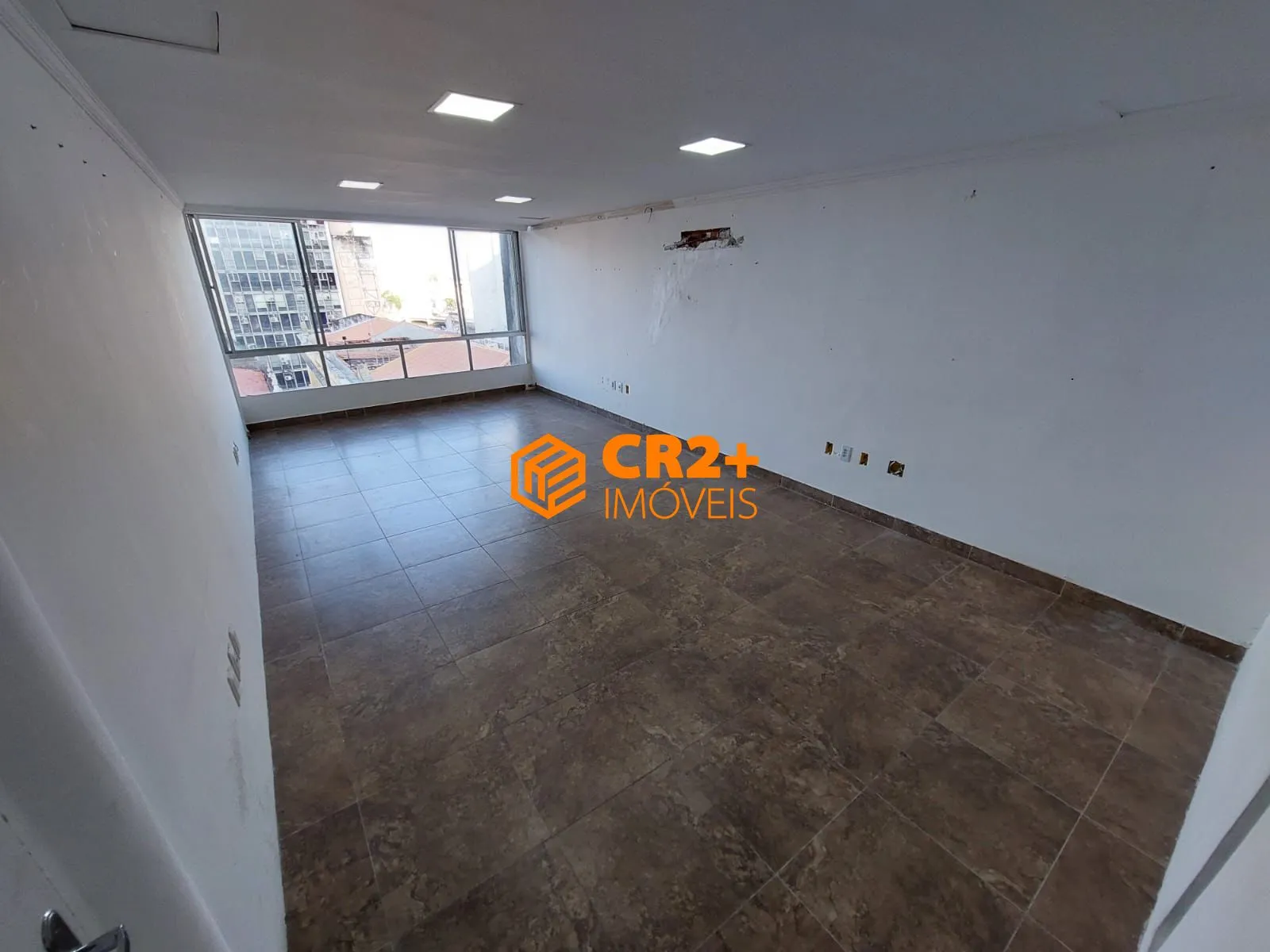 Imagem Vendo Sala Comercial no Empresarial Domar com vista linda do Recife!