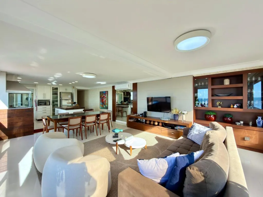 Imagem Apartamento 4Dormitórios dependência - Bairro Navegantes