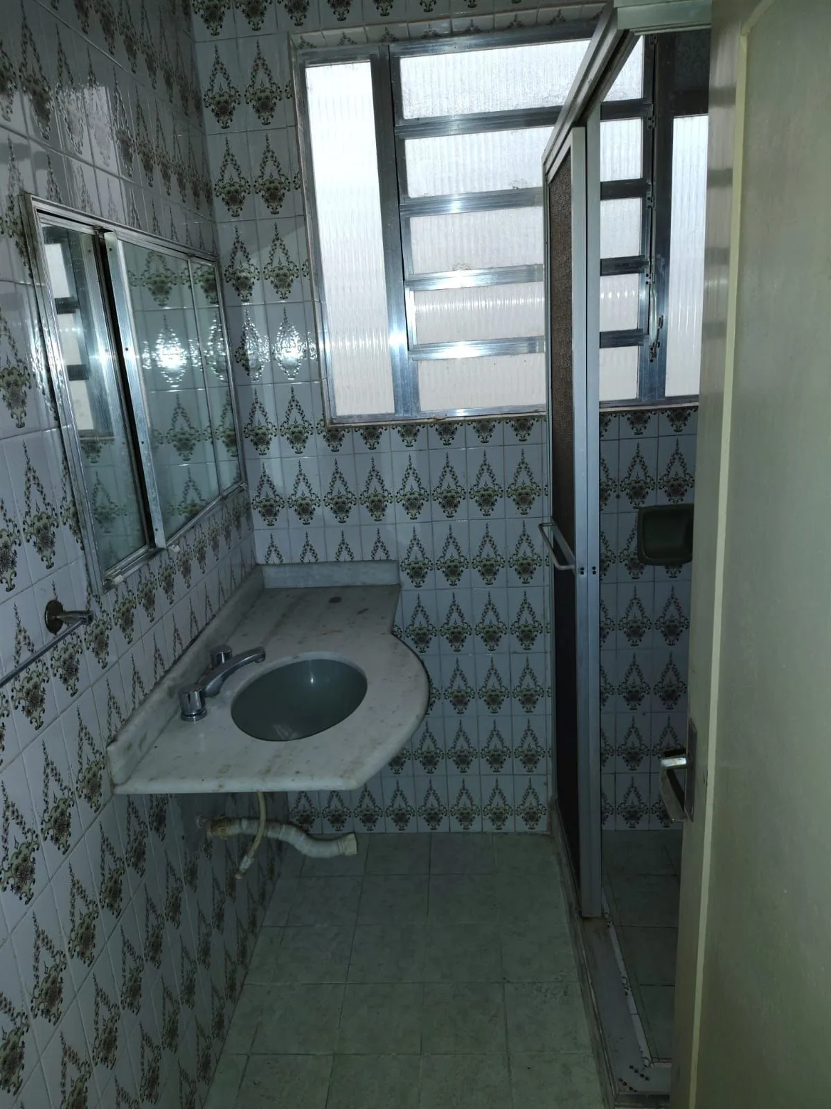 Imagem Casa com 03 quartos no Bairro São Pedro em Porto Alegre