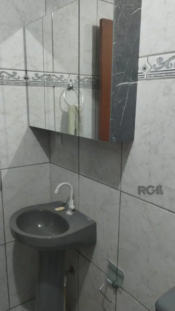 Imagem Casa para Venda - 250m², 2 dormitórios, 4 vagas - Lageado