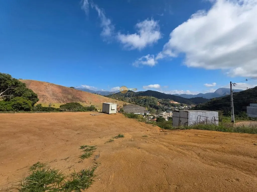 Imagem Terreno em Condomínio para Venda em Teresópolis / RJ no bairro Prata