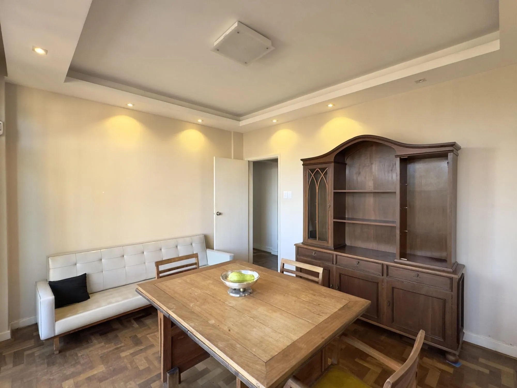 Imagem APARTAMENTO 3 DORMITÓRIOS COM LINDA VISTA DA CATEDRAL NO CENTRO HISTÓRICO