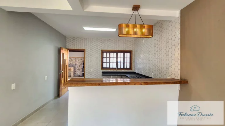 Imagem Casa recém reformada no Perequê Açú