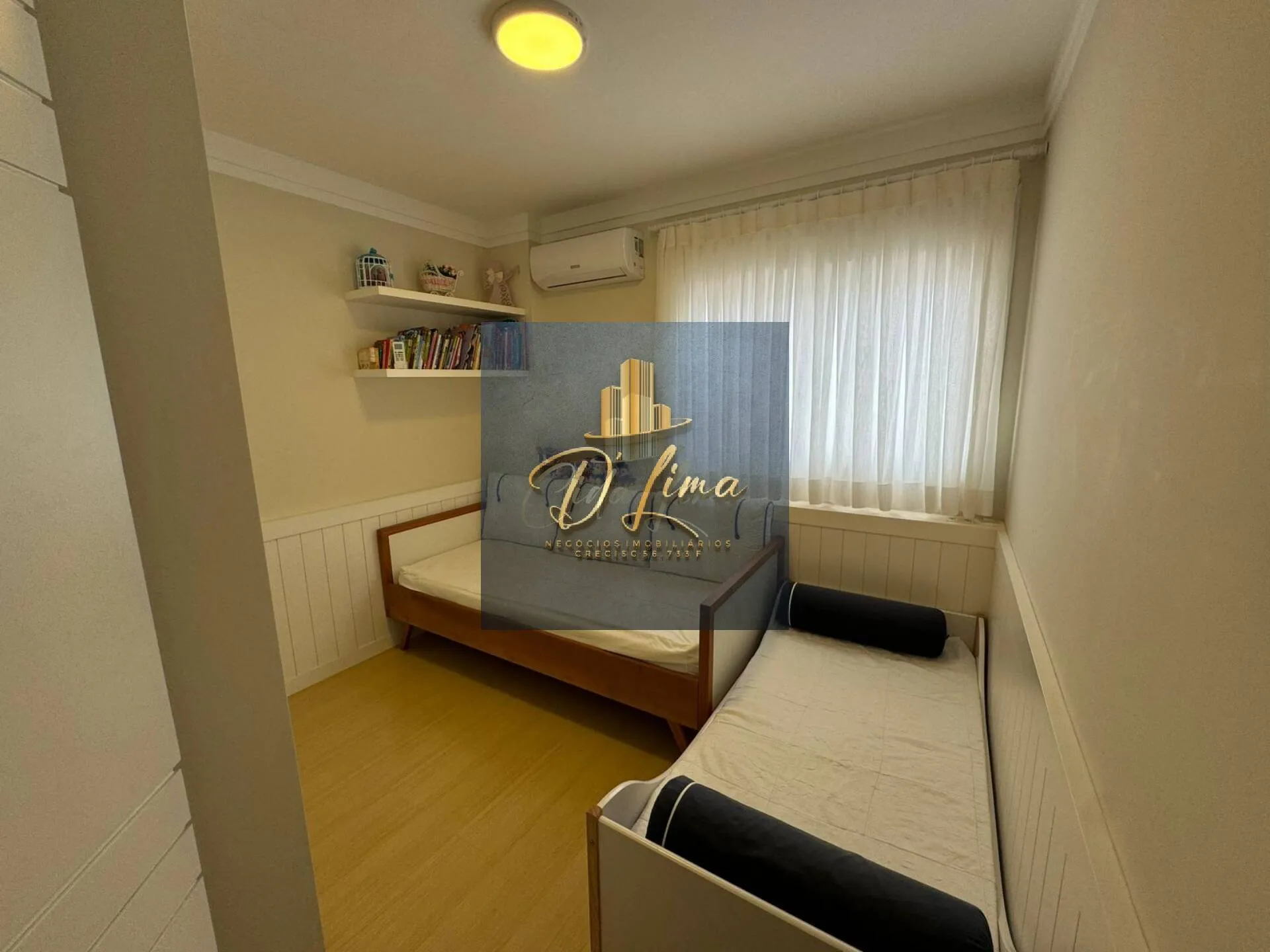 Imagem Vendo apartamento de Alto Padrão de 04 Dormitórios no bairro Centro - SC