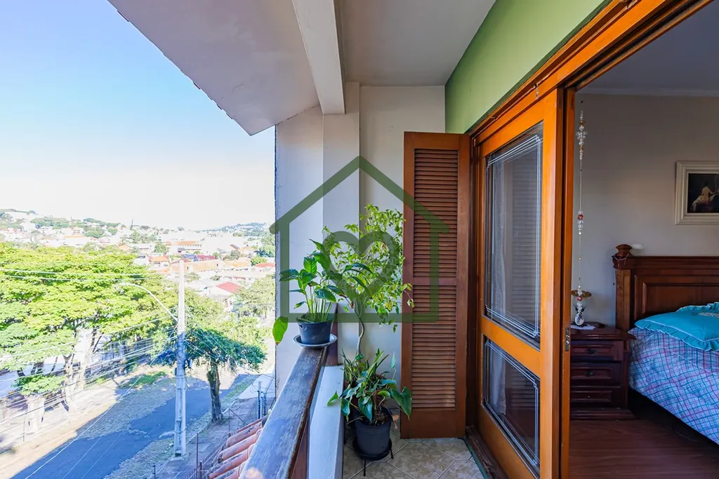 Imagem Casa residencial à venda no bairro Medianeira, em Porto Alegre

Excelente casa localizada na Rua Dr...