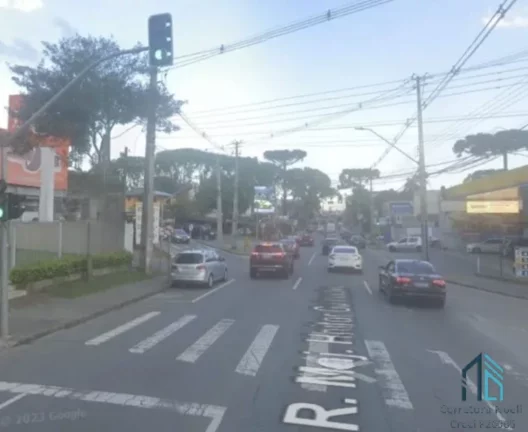 Imagem Imóvel Comercial de esquina, localização privilegiada, no Campina do Siqueira em Curitiba PR