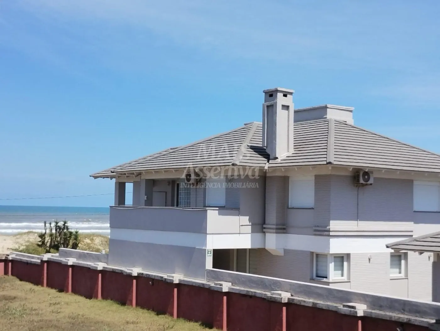 Imagem Sobrado em condominio fechado, Centro de Xangri-Lá - 250 metros do mar