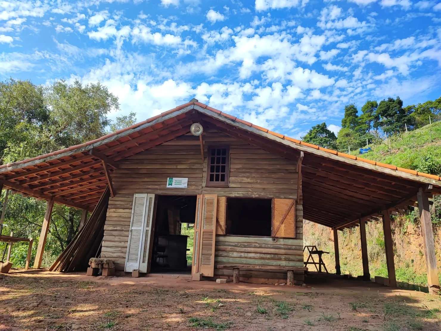 Imagem Chácara à venda 2 Quartos, 4 Vagas, 238600M², Bairro dos Macacos, Silveiras - SP