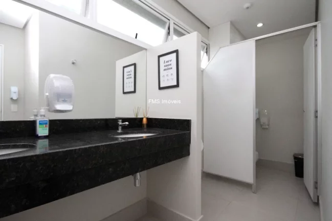 Imagem Conjunto comercial com 220m2 mobiliado na Vila Olímpia.