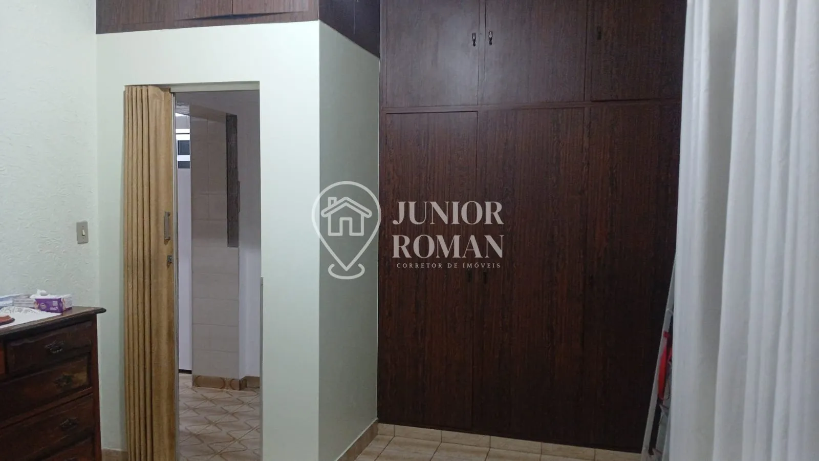 Imagem CASA 250M2 CAMPESTRE COM 2 ENTRADAS, 5 VAGAS E POTENCIAL COMERCIAL EM SANTO ANDRÉ