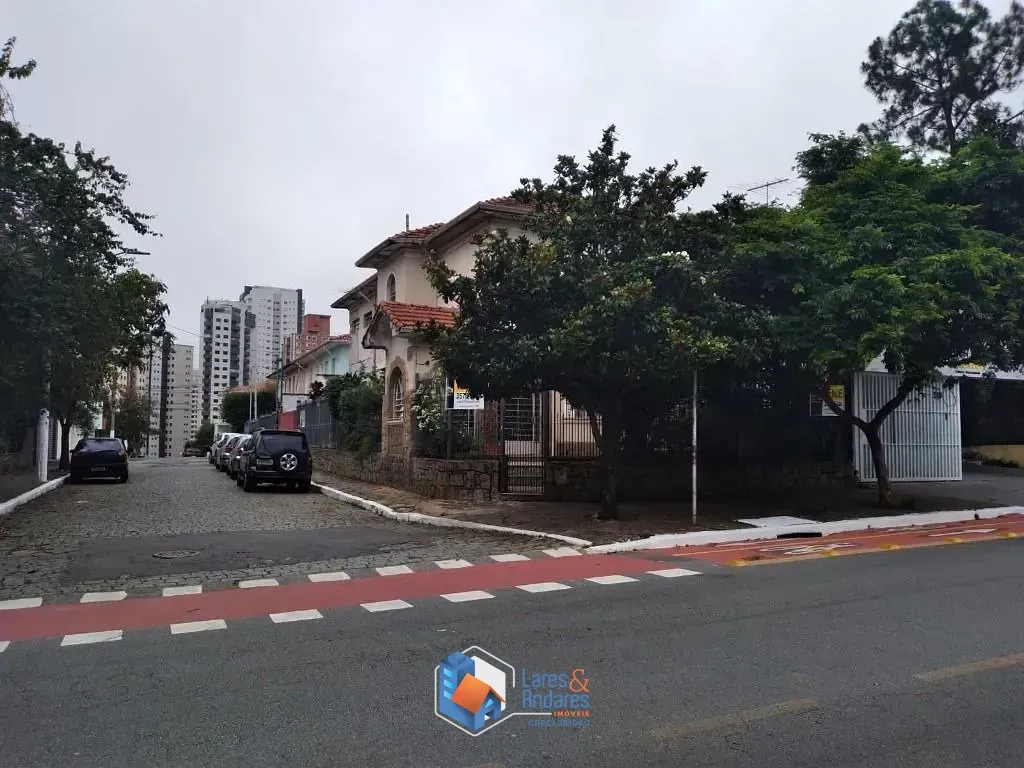 Imagem Sobrado para venda em Mirandópolis com 3 quartos, sendo 1 suíte, 340m²