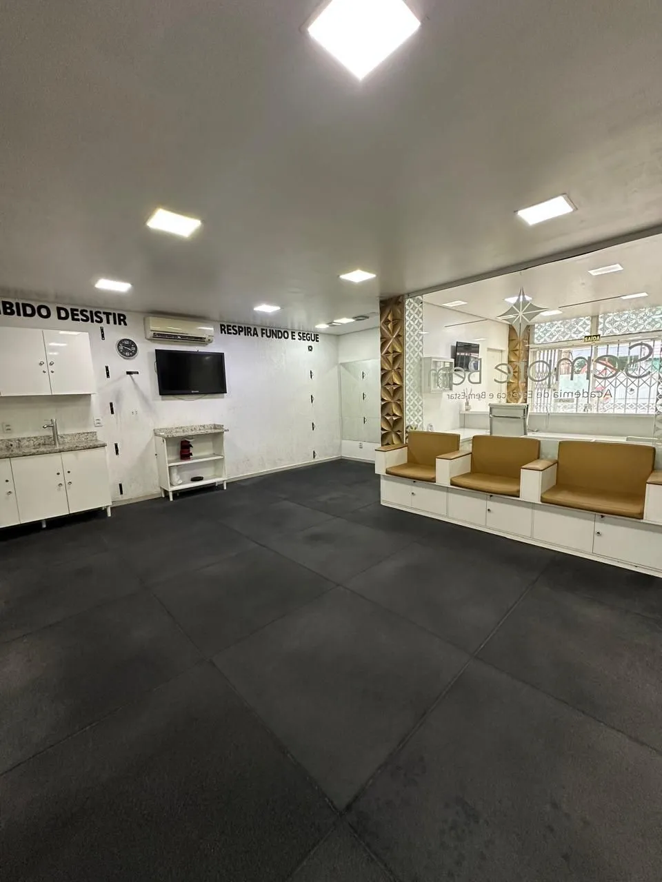 Imagem sala comercial completa
