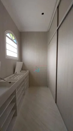 Imagem Casa com 3 dormitórios à venda - Centro - Cachoeira Paulista/SP