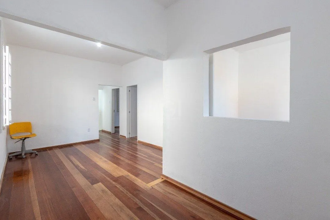 Imagem Casa para Venda - 180.2m², 3 dormitórios, 3 vagas - Medianeira