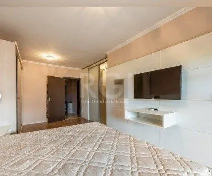 Imagem Casa para Venda - 225.43m², 3 dormitórios, sendo 1 suites, 2 vagas - Guarujá