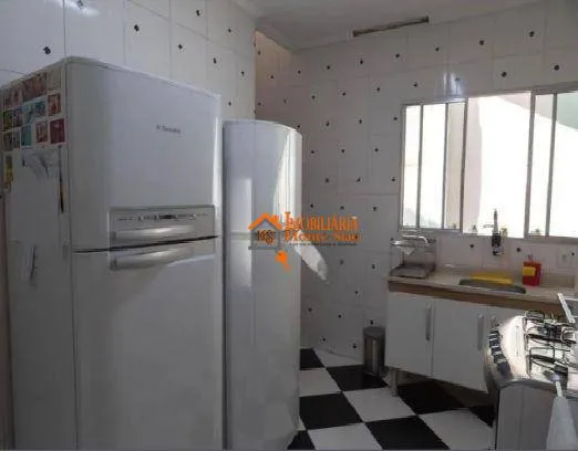 Imagem Sobrado com 2 dormitórios à venda, 132 m² por R$ 478.000,00 - Vila Galvão - Guarulhos/SP