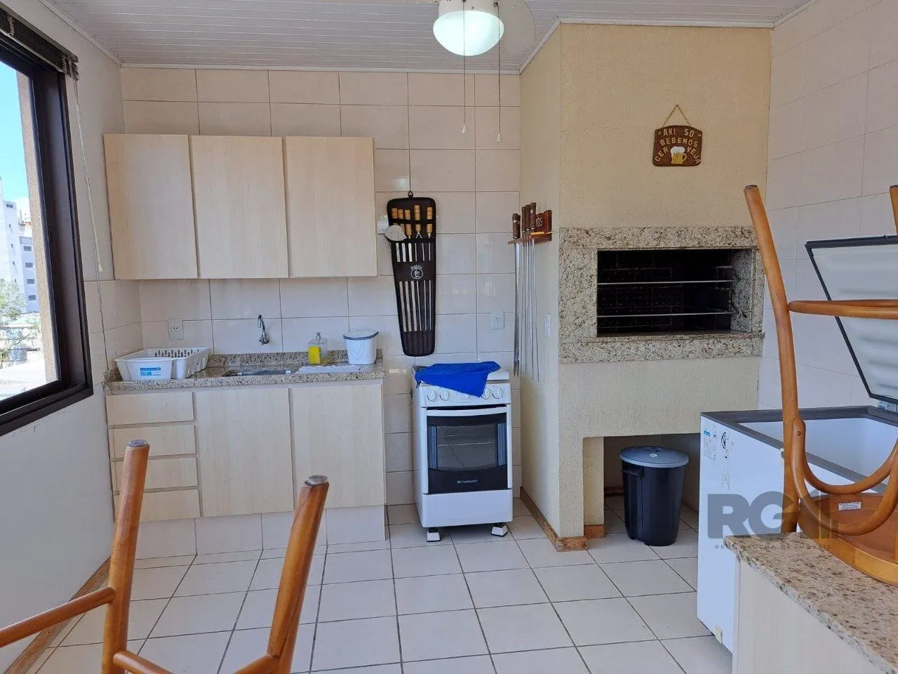 Imagem Apartamento de 2 quartos, suíte e 2 vagas de garagem no bairro Bom Fim em POA/RS