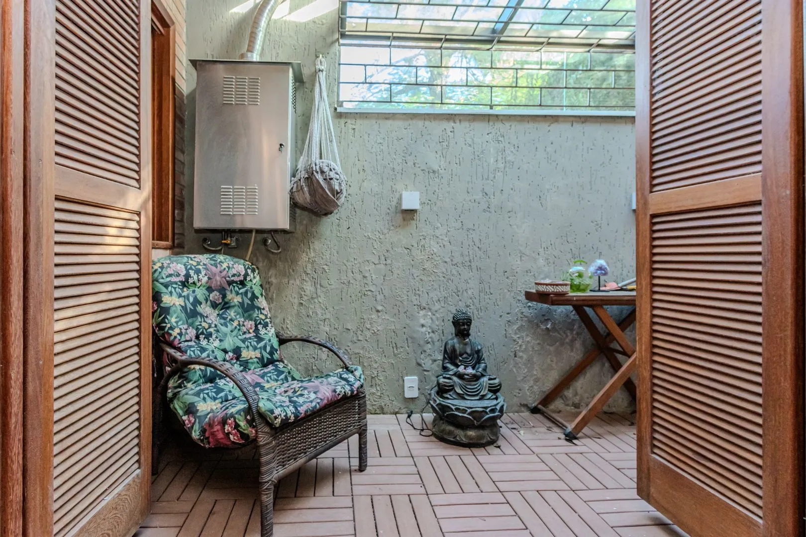 Imagem Casa no Jardim Botânico de 2 dormitórios 1 vaga e amplo terreno