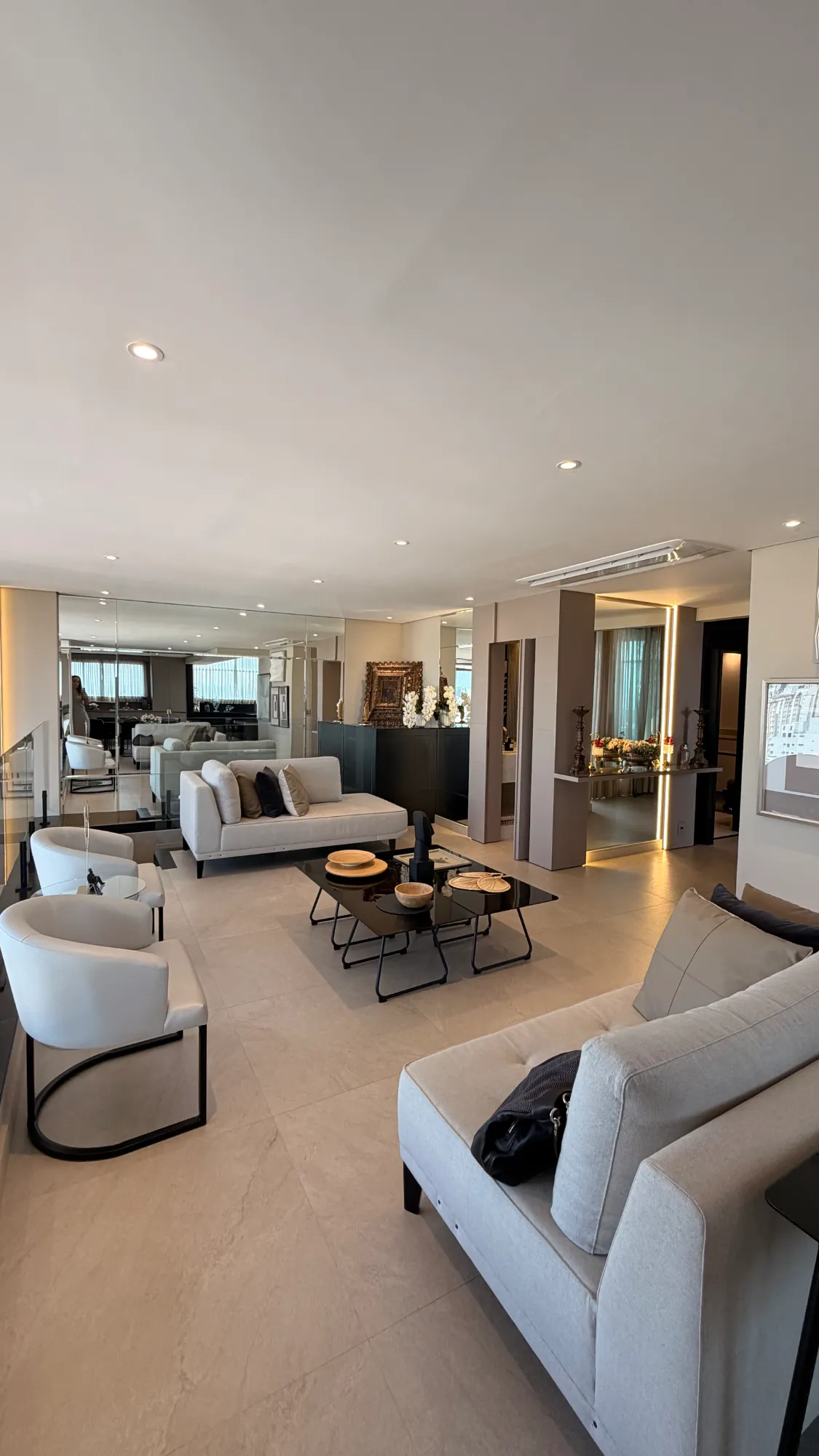 Foto do imóvel Cobertura com 3 Quartos à Venda, 245 m² em Cambuí - Campinas