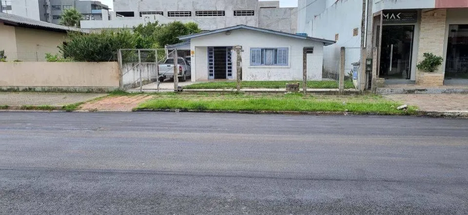 Foto do imóvel Casa com 3 quartos, 384m2, à venda em Torres, centro em Rua Manoel Fortunato de Souza