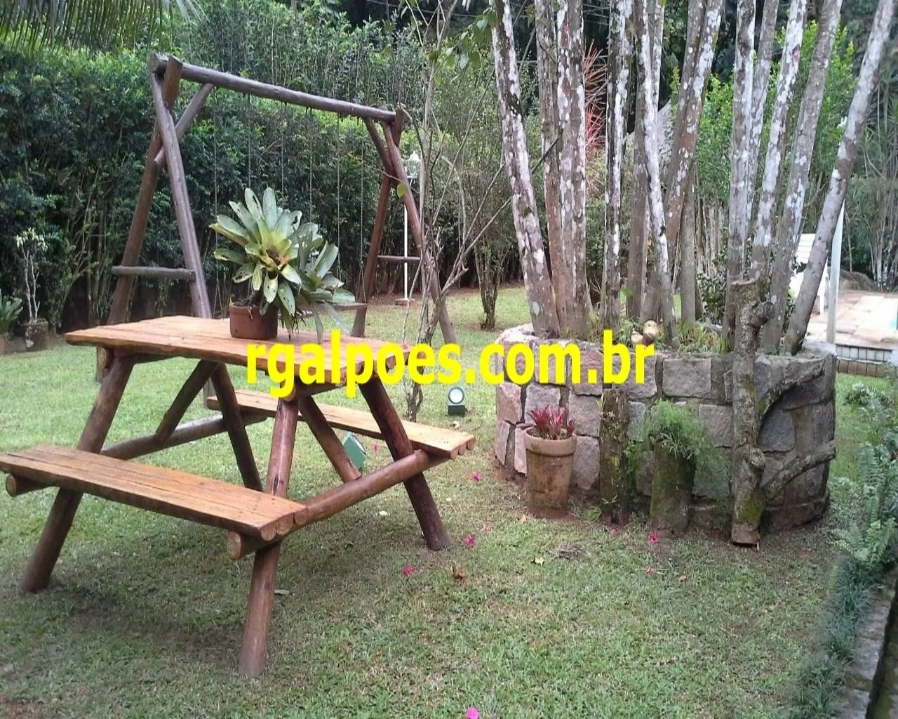 Imagem Terreno Comercial para Venda em GUAPIMIRIM, SANTO ÂNTONIO, 4 dormitórios, 2 suítes, 4 banheiros, 4 vagas