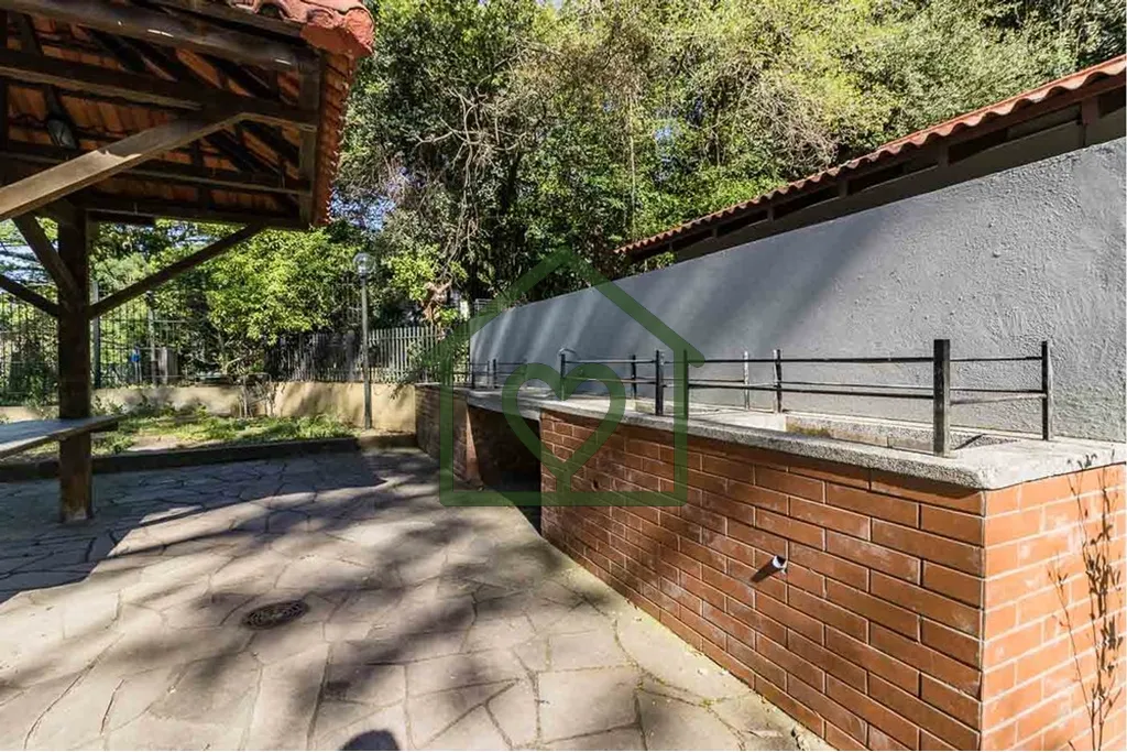 Imagem *Descubra o seu refúgio dos sonhos em Porto Alegre!* 
 
Deixe-se encantar pelo aconchego do *Plaza ...