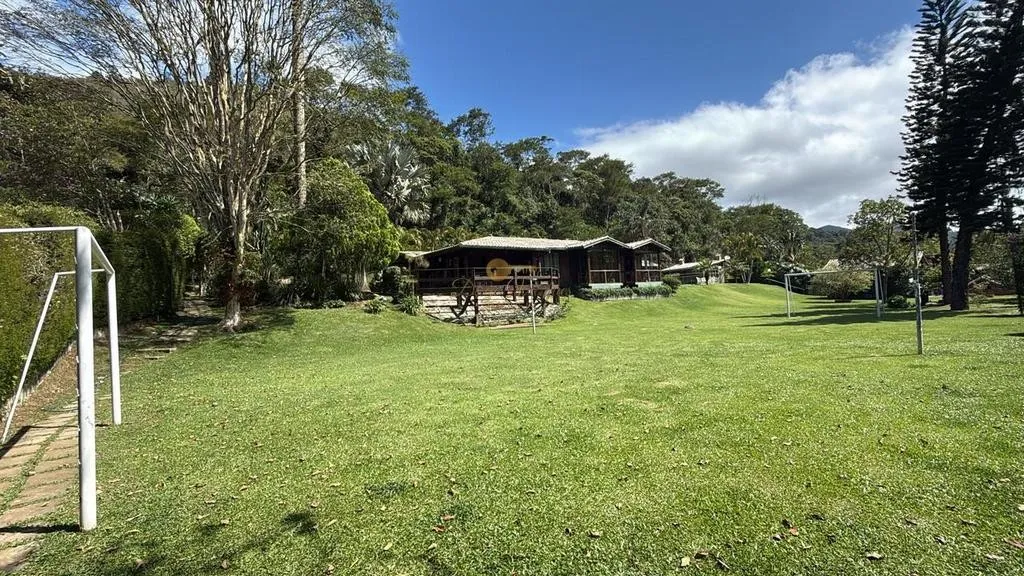 Imagem Casa em Condomínio para Venda em Teresópolis / RJ no bairro Albuquerque