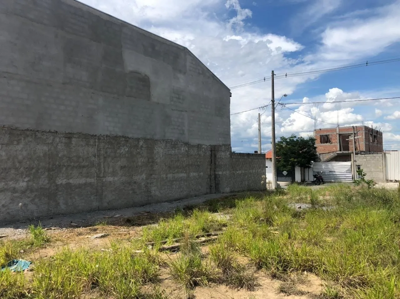 Foto do imóvel Terreno à venda 240M², Loteamento Residencial e Comercial Araguaia, Pindamonhangaba - SP