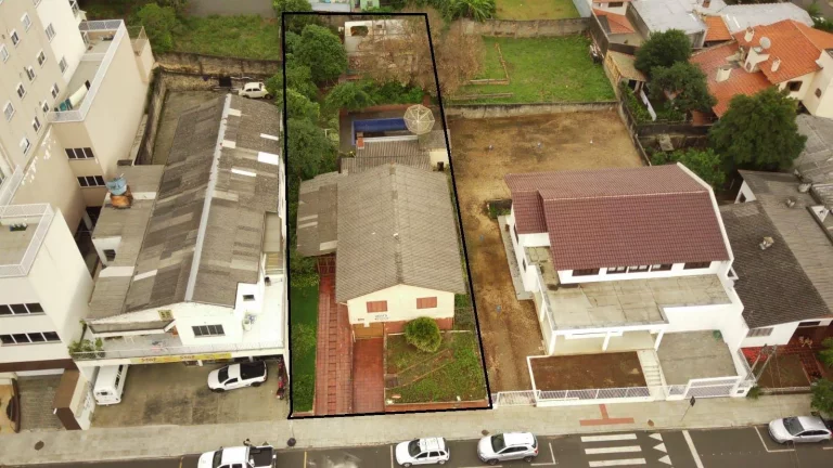 Foto do imóvel Casa para Venda em Concórdia, Centro, 4 dormitórios, 2 banheiros em Santa Catarina