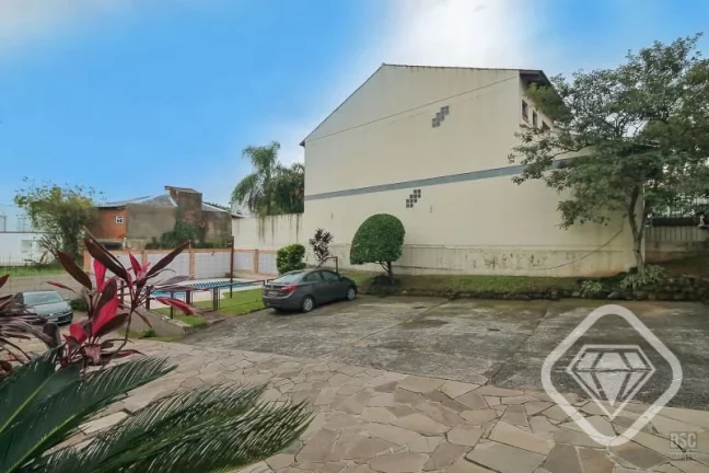 Imagem Casa em condomínio com vista, lareira e piscina - tranquilidade e privacidade na zona sul

A Brilha...