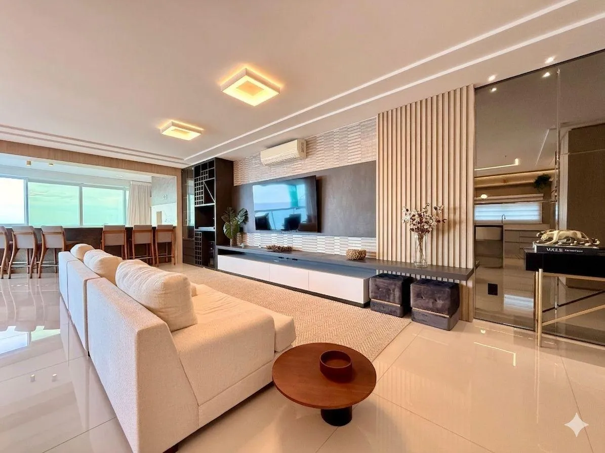 Imagem Apartamento com vista para o mar à venda com 200m2 por R$ 9.300.000,00