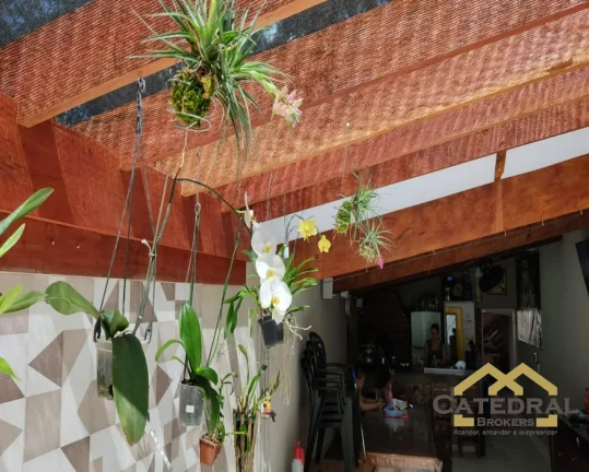 Imagem Casa de rua no Bairro Cidade Jardim com 3 quartos sendo 1 suíte, garagem fechada!