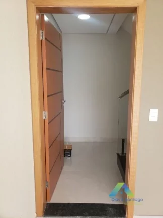 Imagem JARDIM BALDIBIA Sobrado 201M², 3 suítes, espaço gourmet, 4 vagas ótima localização e valor !!!