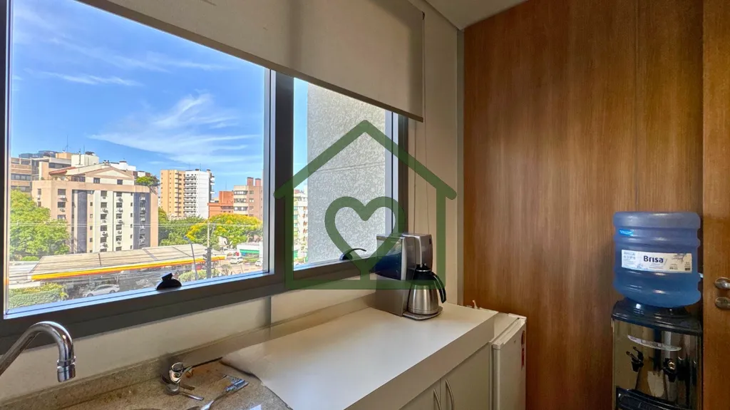 Imagem Sala comercial no Urban Conpept de 58 m². 
 
Um box de garagem coberto e estriturado. Preço e disp...