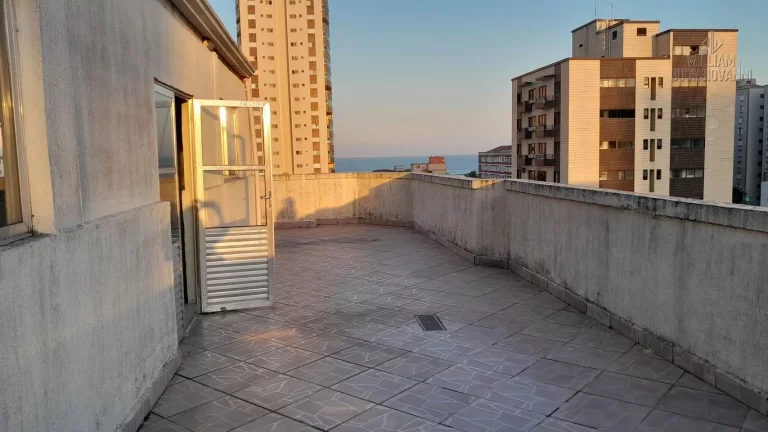 Imagem Apto 90m² com suíte, sacada e lazer a 100m da praia - Ocian PG