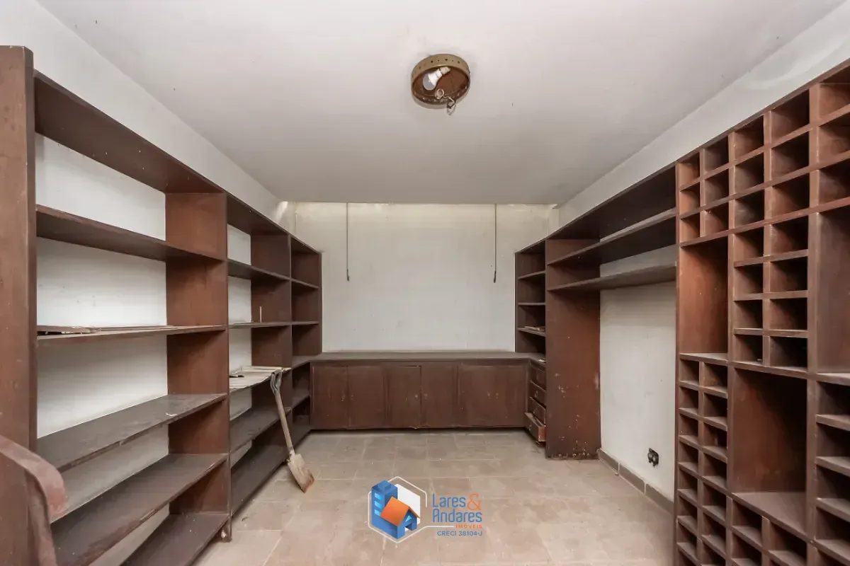 Imagem Casa para venda em Jardim dos Estados com 3 quartos, sendo 1 suíte, 410m²