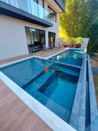 Imagem Sobrado com 3 dormitórios à venda, 560 m² por R$ 5.987.000 - Condomínio Vale das Águas - Bragança Paulista/SP