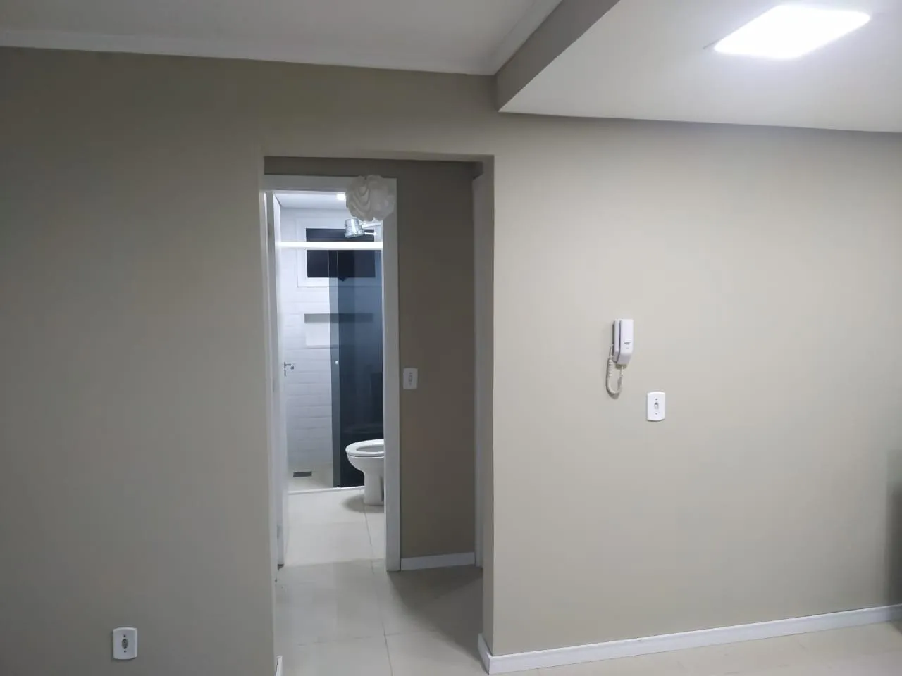 Imagem Apartamento em condomínio com piscina à venda no Fiuza, Viamão