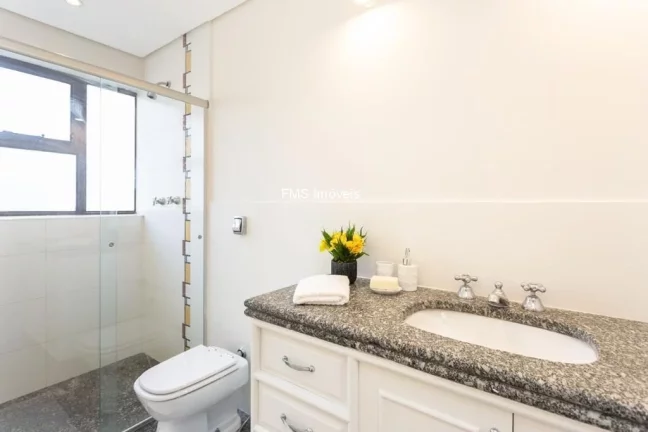 Imagem Apartamento de luxo na Vila Suzana, São Paulo-SP, com 4 quartos, 4 suítes e 387m² de área.